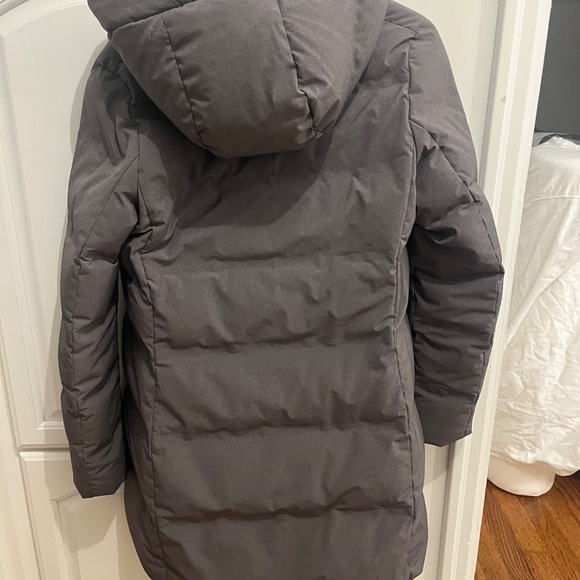 Uniqlo Seamless Down Short Coat - Picture 5 of 6